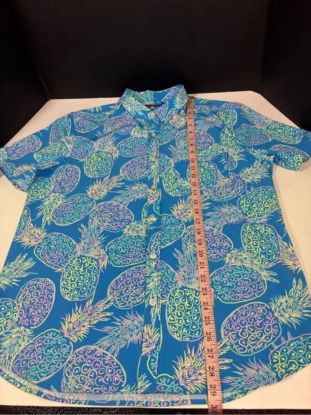 Chubbies Men’s neon pineapple performance polo size large vacation tropical golf